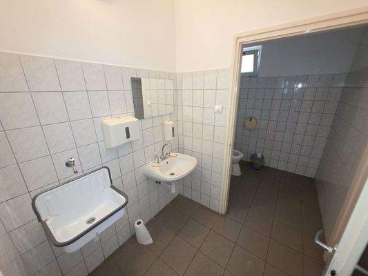 20250908_120709 (1).jpg