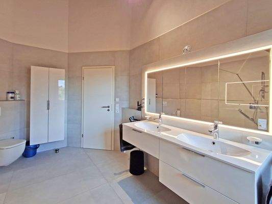 Duschbad im Dachgeschoss