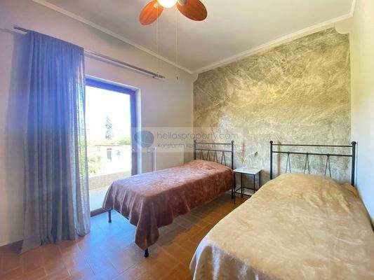 img_ed84e838-15bd-48dd-962f-36e0fd784795