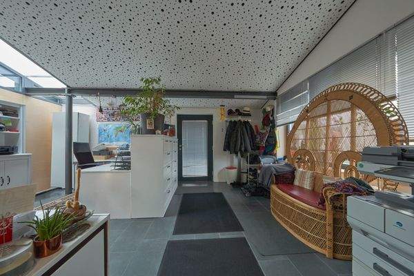 Büro mit separatem Zugang