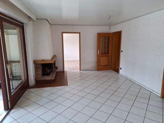 Diele mit offenen Kamin