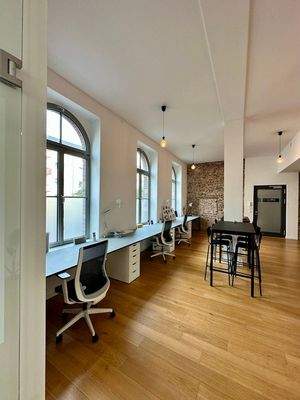 Schreibtischplätze 1