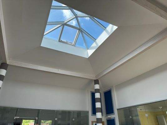 Lichtkuppel zentral im OG