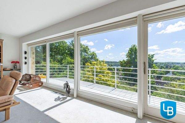 Fensterfront mit Blick auf den Schöhsee