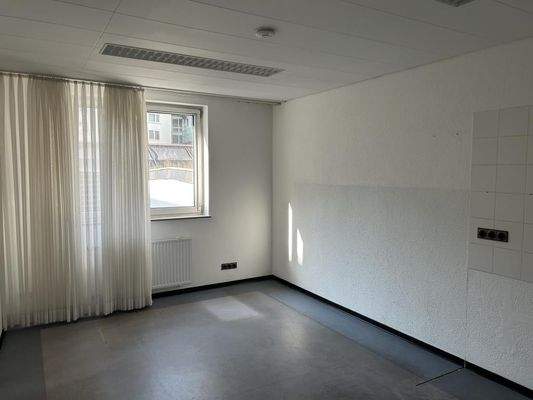 Büro/ Behandlungsraum