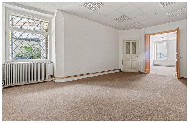 Gewerbe im EG - Büro