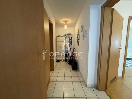 ...in den hellen, geräumigen Flur