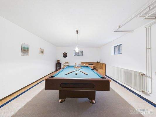 Billiardzimmer KG