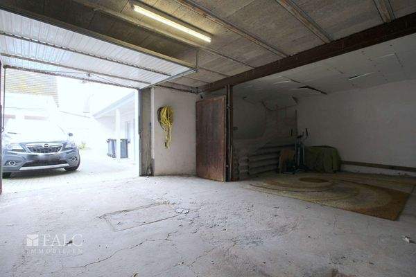 Garage zu 1. OG links