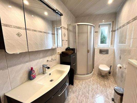 EG Gäste-WC mit Dusche