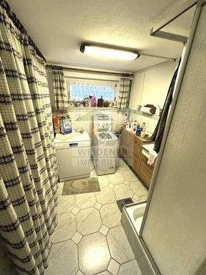 Keller Waschraum + Dusche