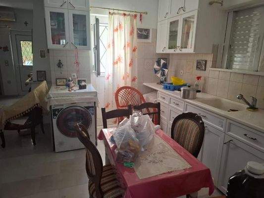 Kreta, Voukolies: Zweistöckiges Haus zu verkaufen