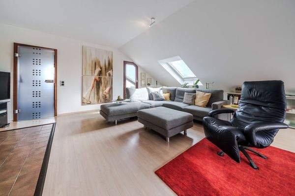 Großzügiger Wohnbereich