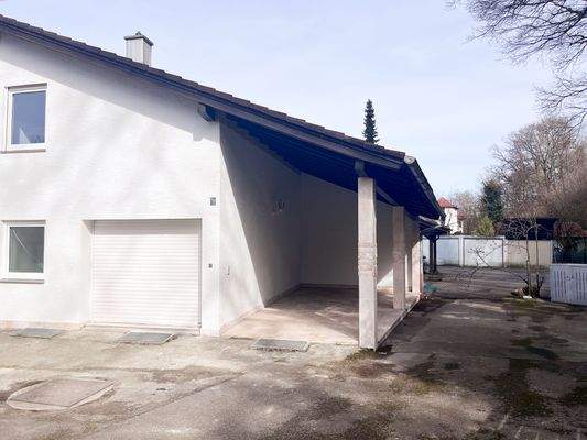 Garage und Freisitz