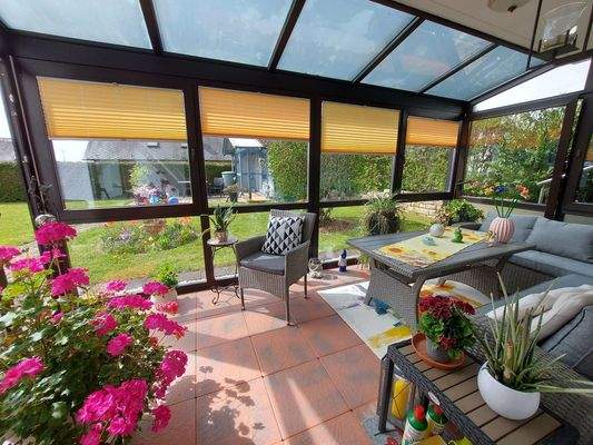 Wintergarten m.Sonnenrollo