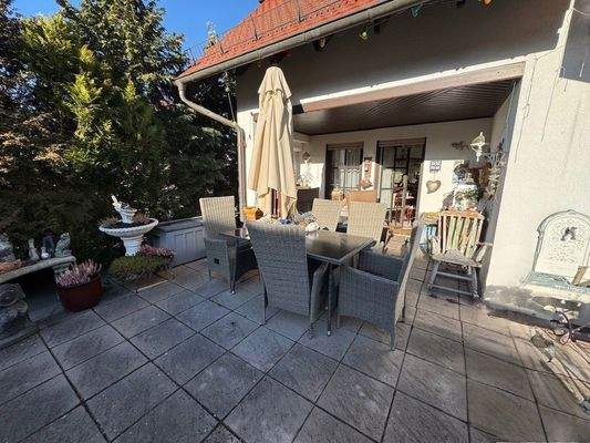 große Außenterrasse