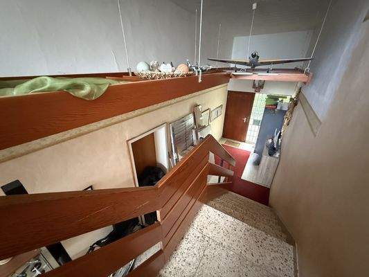 Treppenhaus / Hauseingang unten