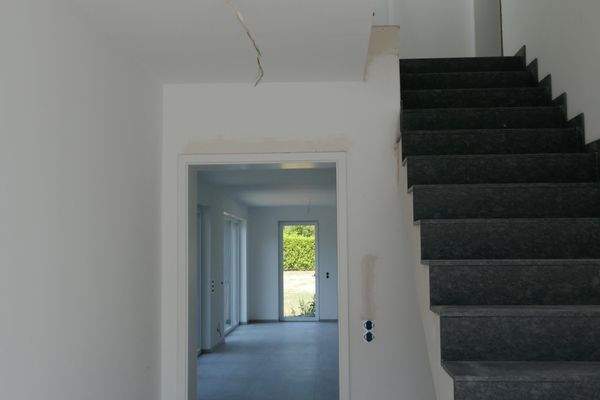 Hauseingangsbereich Blick EG Wohnung