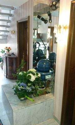 Galerie mit Springbrunnen und Verpiegelung