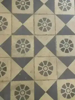 Bodenfliesen Treppenhaus