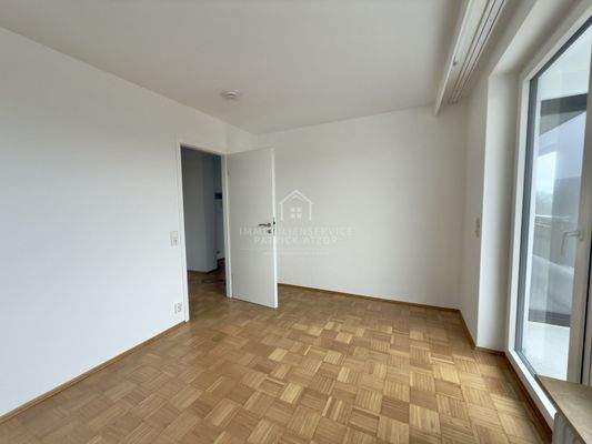 Wohnzimmer Blick Richtung Flur