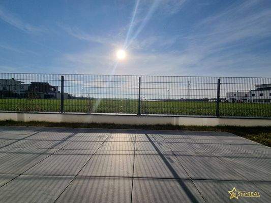 Terrasse und Ausblick