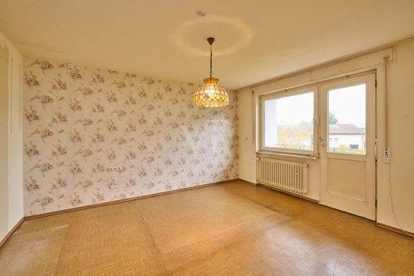 Schlafzimmer II mit Zugang auf den Balkon