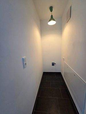 Abstellraum inkl. Waschnmaschinenanschluss.jpg