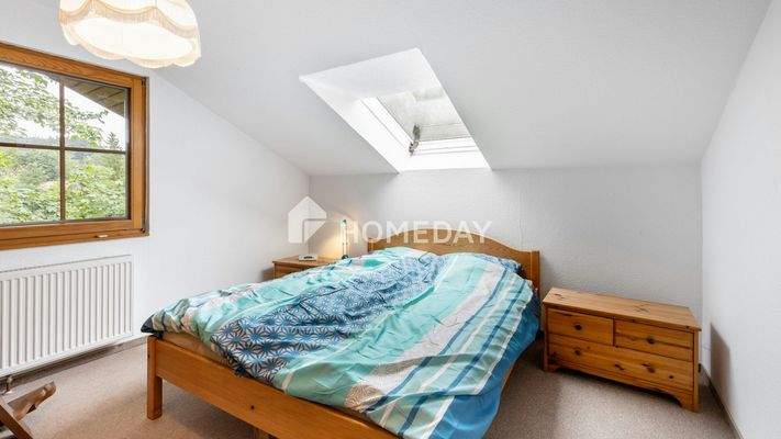 1. OG Schlafzimmer 1