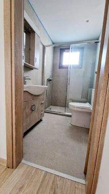 Kreta, Gournes: Renoviertes Gebäude mit 7 Wohnungen zu verkaufen