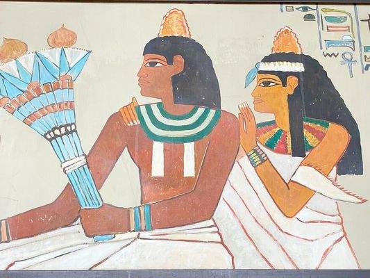 Motive in der Eingangshalle