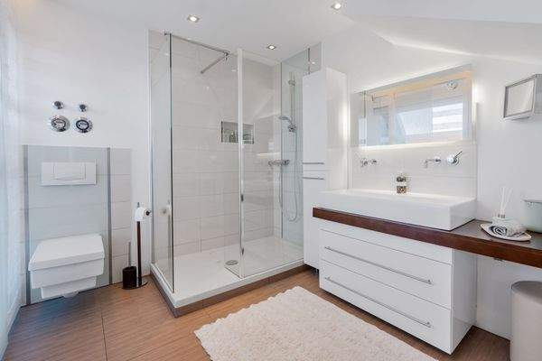 Gäste WC mit Dusche