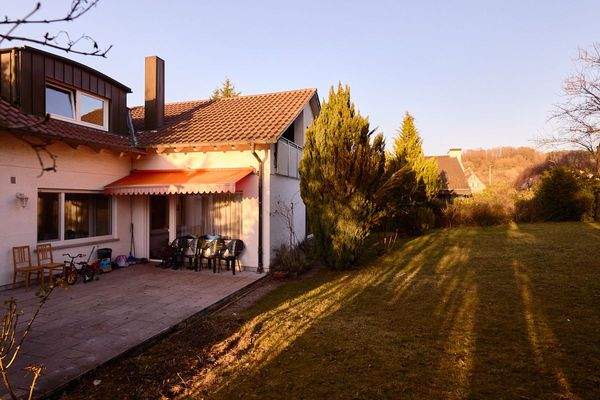 sonniges Grundstück