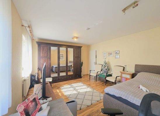 Schlafzimmer 1 (teilbar)