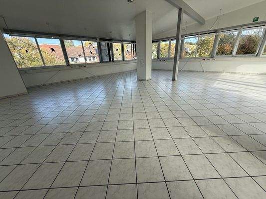 Offen, freundlich, hell