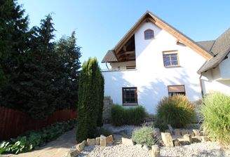 Frontansicht Haus.JPG