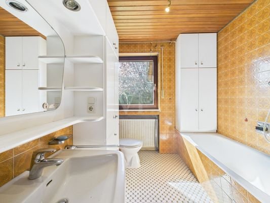 Badezimmer im EG