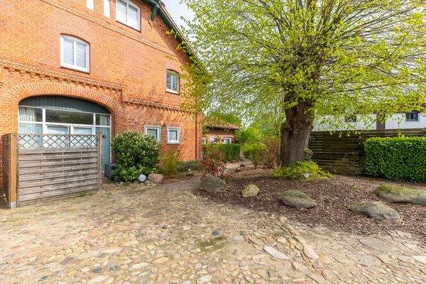 Zugang zum eignen Eingang Whg. 5