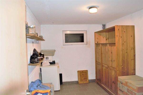 EG. Vorratskeller bezw. Getränkekeller