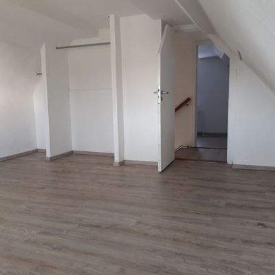 Mit Blick Richtung Flur/Treppe