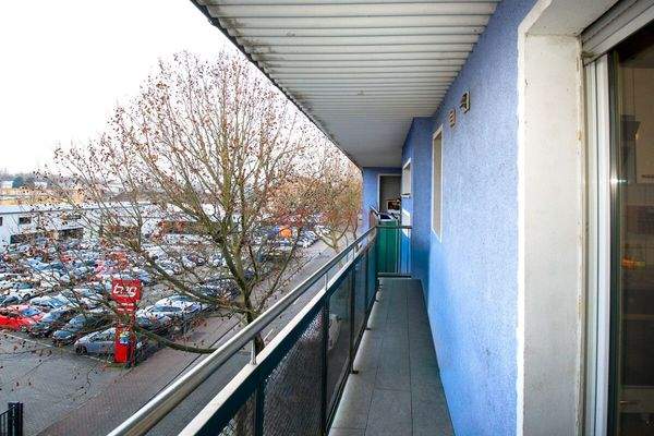 64 - LU-Fra-WOHN. 8- Balkon bearbeitet