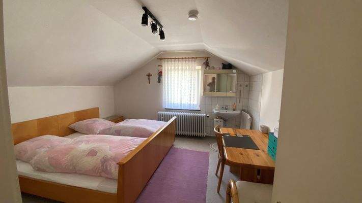 Zimmer im Dachgeschoss