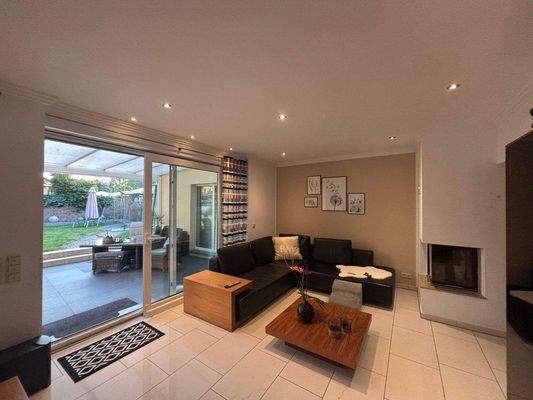 WE1 Wohnzimmer mit Kamin