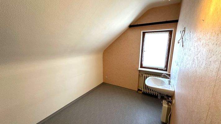 Kleines Zimmer im OG