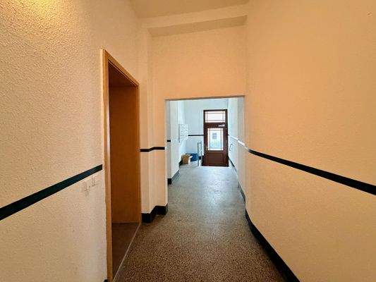 Hausflur Richtung Ausgang