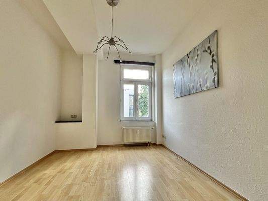 Bsp. Arbeits- oder Kinderzimmer