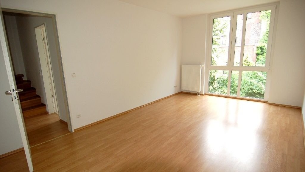 6 Zimmer Wohnung in Düsseldorf (Kaiserswerth)