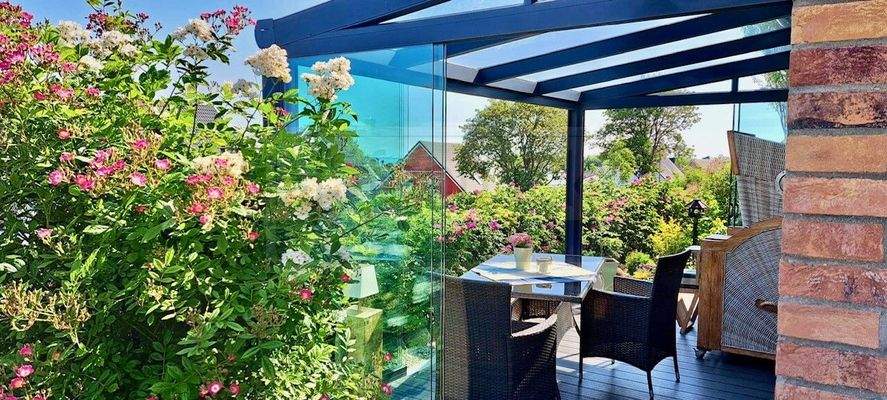 Wintergarten mit Meerblick