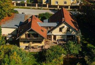 EFH mit Schwimmteich