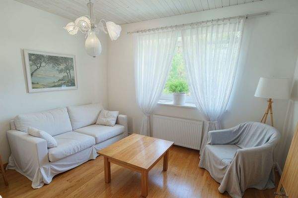 EG Wohnung 1 - Wohnen - Beispiel (KI generiert)